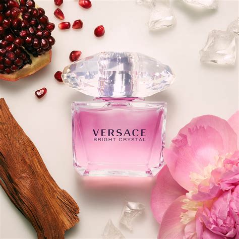 versace brifht crystal|Bright Crystal Versace perfume .